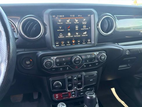 Used 2021 Jeep Wrangler Unlimited Rubicon w/ Trailer Tow Package AWD/4WD image 23