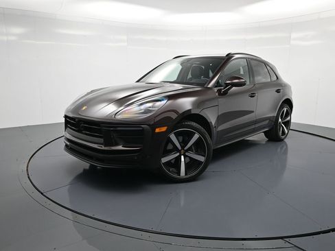 Used 2026 Porsche Macan image 28
