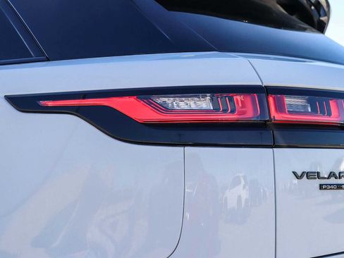 Used 2020 Land Rover Range Rover Velar R-Dynamic S image 12