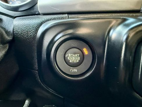 Used 2021 Jeep Wrangler Sport AWD/4WD image 24