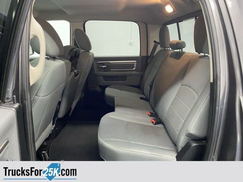 Used 2018 RAM 1500 Classic SLT image 27