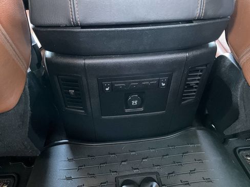 Used 2018 RAM 3500 Laramie Longhorn AWD/4WD image 30