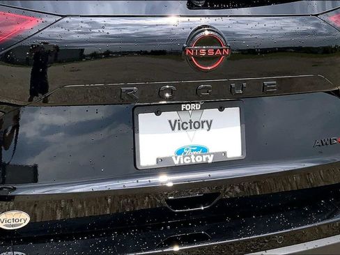 Used 2026 Nissan Rogue SV AWD/4WD image 29