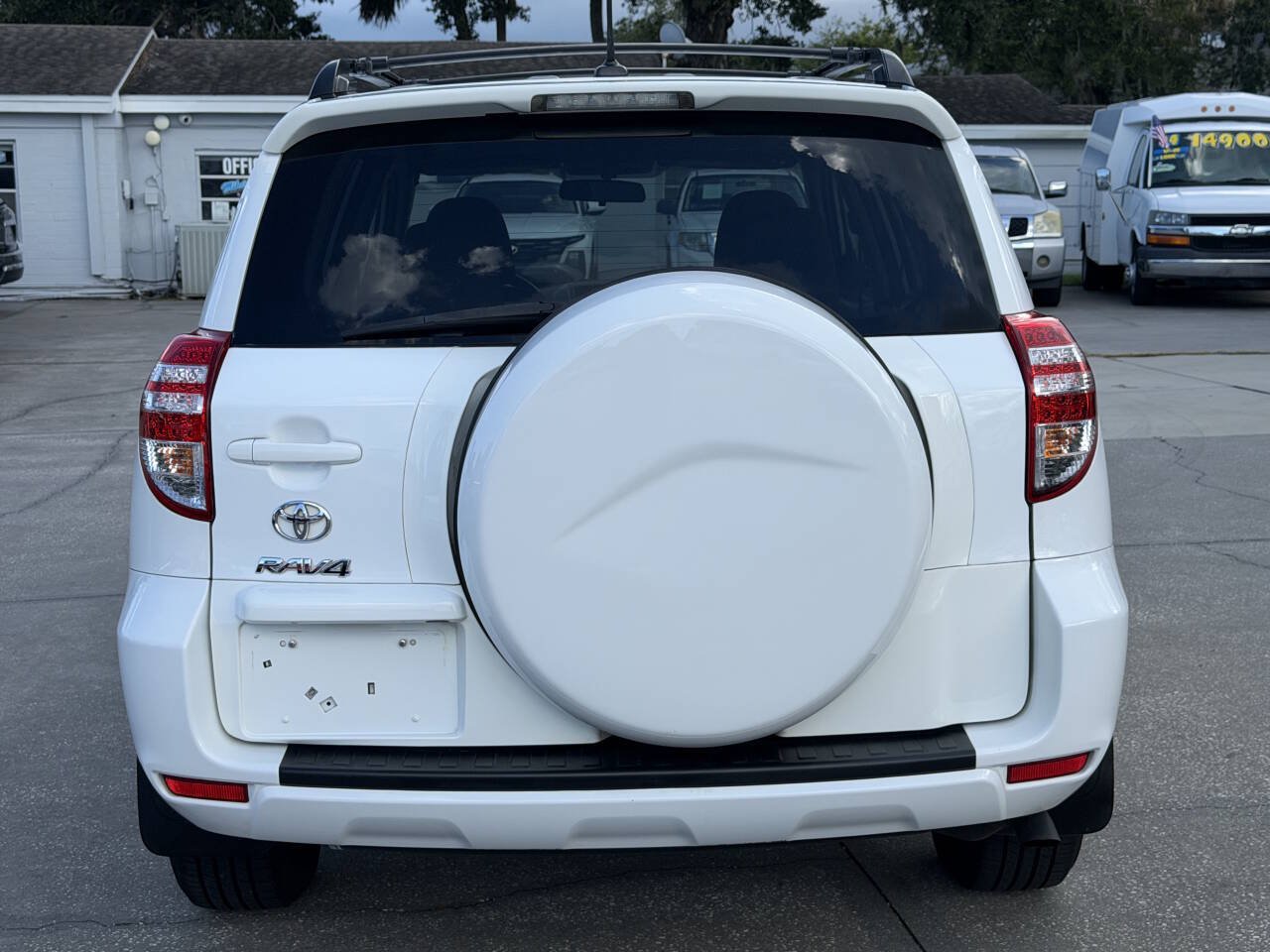 Used 2012 Toyota RAV4 FWD w/ Upgrade Value Pkg image 7