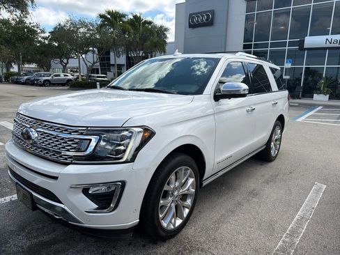 Used 2019 Ford Expedition Platinum AWD/4WD image 3