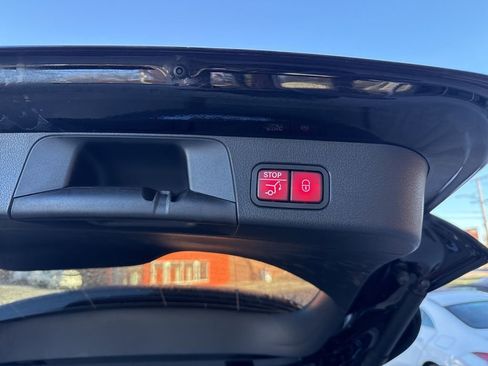 New 2026 Mercedes-Benz GLB 250 4MATIC image 11