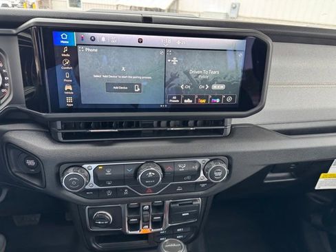 New 2026 Jeep Gladiator Sport image 14