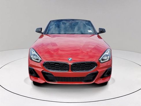 Used 2024 BMW Z4 M40i w/ Premium Package image 2