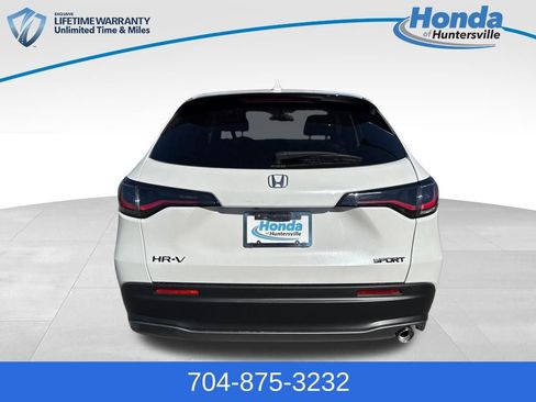 New 2026 Honda HR-V Sport image 7