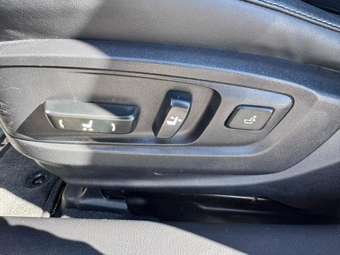 Used 2017 Lexus ES 350 w/ Navigation System Package image 13