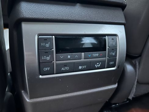 Used 2014 Lexus GX 460 Luxury image 16