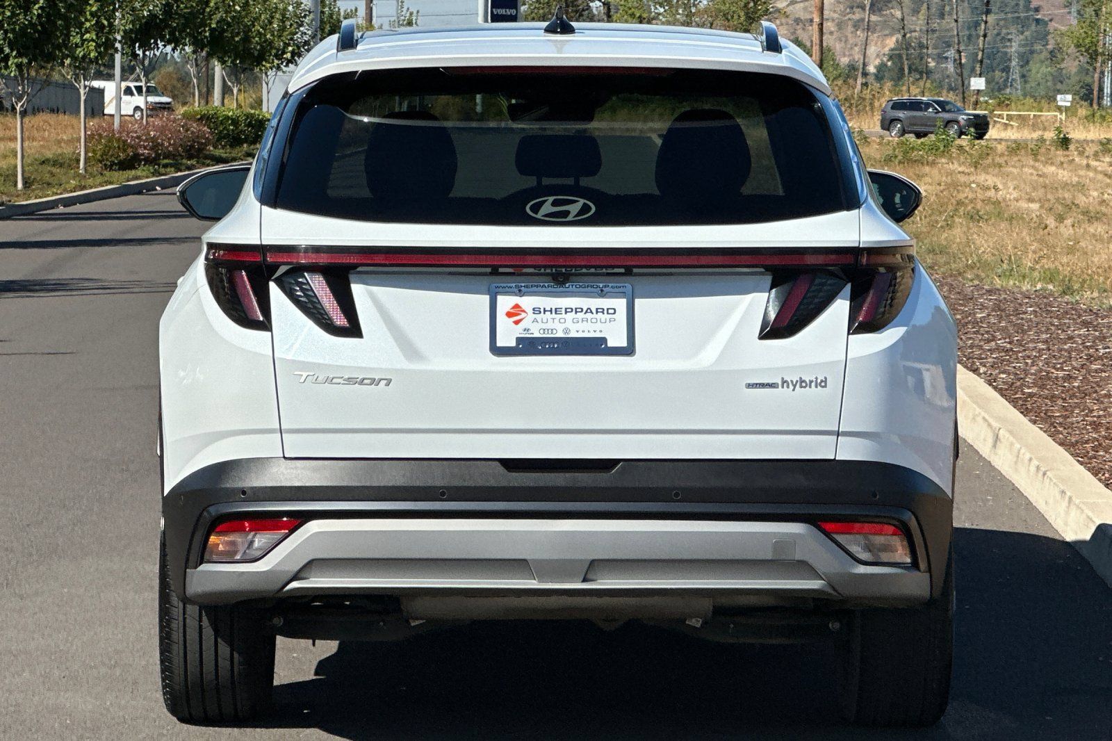 Used 2025 Hyundai Tucson Limited AWD/4WD image 4