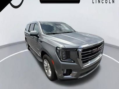 Used 2024 GMC Yukon XL SLT w/ SLT Luxury Package