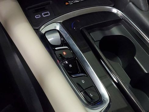 Used 2024 Buick Enclave Essence w/ Technology Package image 30