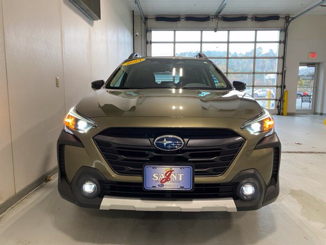 Used 2024 Subaru Outback Limited AWD/4WD image 4