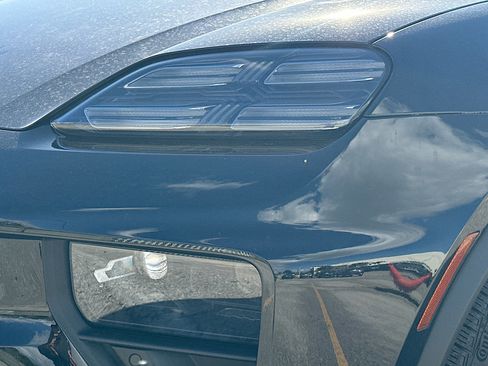 Used 2025 Porsche Macan 4S Electric image 37