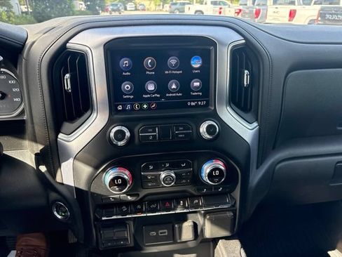 Used 2020 GMC Sierra 1500 Elevation w/ Elevation Value Package AWD/4WD image 12