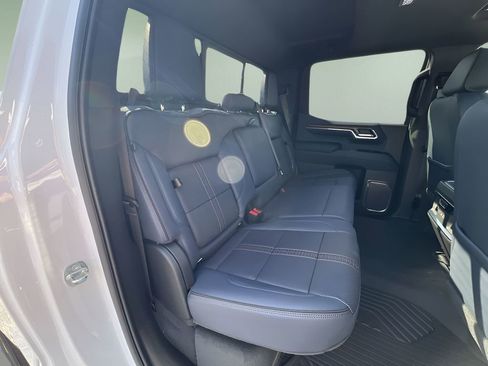 Certified 2024 Chevrolet Silverado 1500 High Country w/ High Country Premium Package image 28