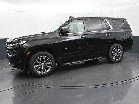 Used 2024 Chevrolet Tahoe LT w/ Luxury Package image 2