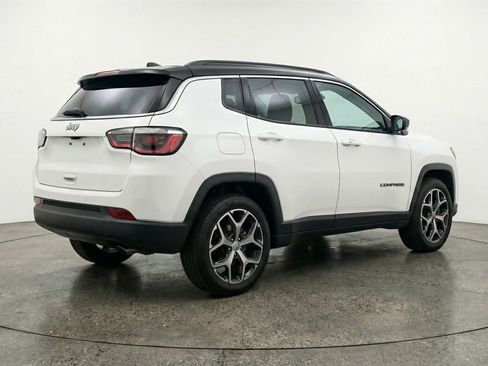 Used 2025 Jeep Compass Limited AWD/4WD image 9