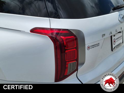 Used 2023 Hyundai Palisade SEL w/ Premium Package FWD image 12