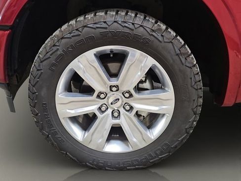 Certified 2018 Ford F150 Platinum w/ Equipment Group 701A Luxury AWD/4WD image 32