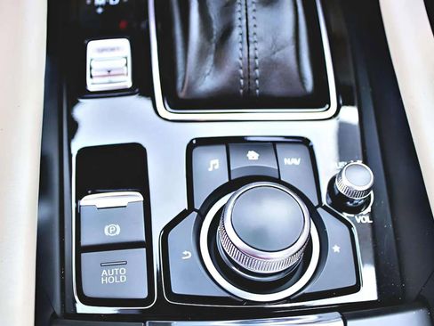 Used 2018 MAZDA MAZDA6 Grand Touring image 19