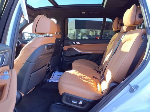 Used 2025 BMW X7 xDrive40i w/ M Sport Package image 23