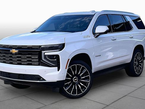 Used 2026 Chevrolet Tahoe High Country AWD/4WD image 3