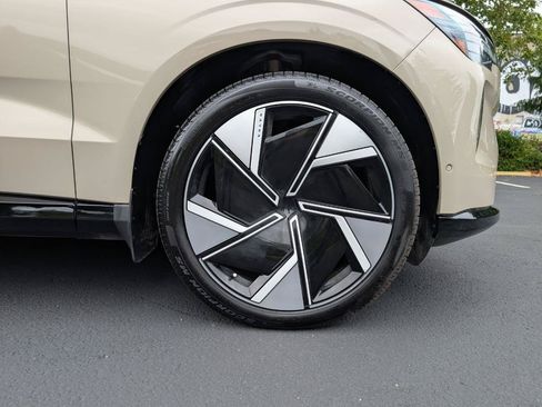 Used 2025 Volvo EX90 Ultra AWD/4WD image 30