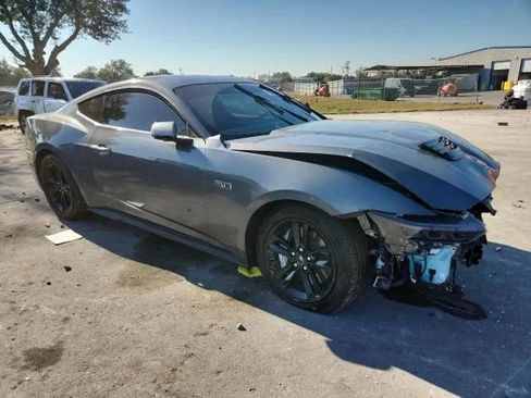 Used 2025 Ford Mustang GT image 3