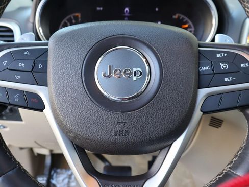 Used 2015 Jeep Grand Cherokee Overland w/ Trailer Tow Group IV image 21