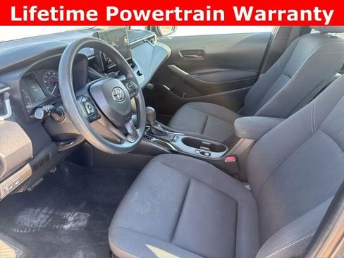 Used 2024 Toyota Corolla LE image 2