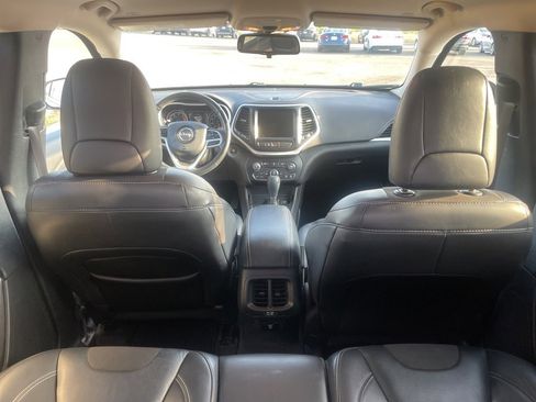 Used 2018 Jeep Cherokee Latitude Plus image 15