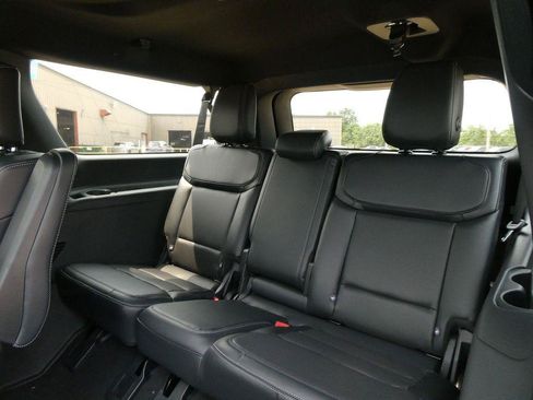 New 2027 Ford Expedition Max Platinum w/ Stealth Appearance Package AWD/4WD image 15