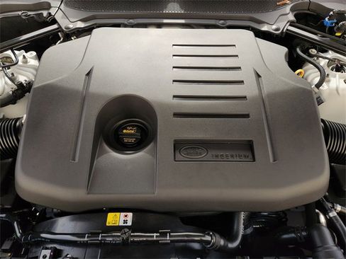 New 2026 Land Rover Discovery Limited Edition image 20