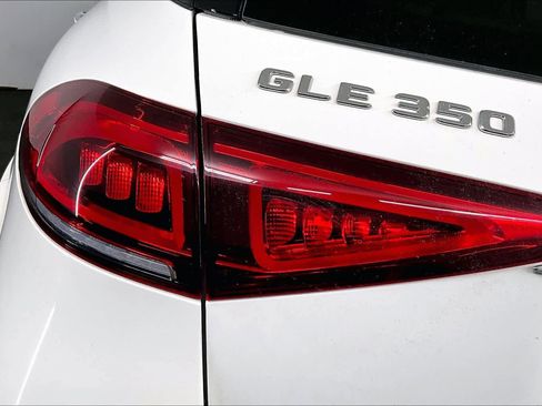 Used 2022 Mercedes-Benz GLE 350 4MATIC image 27
