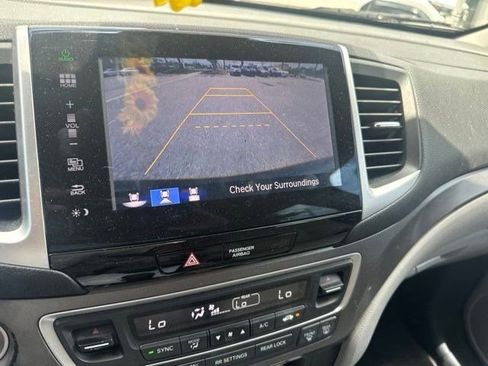 Used 2016 Honda Pilot EX image 1