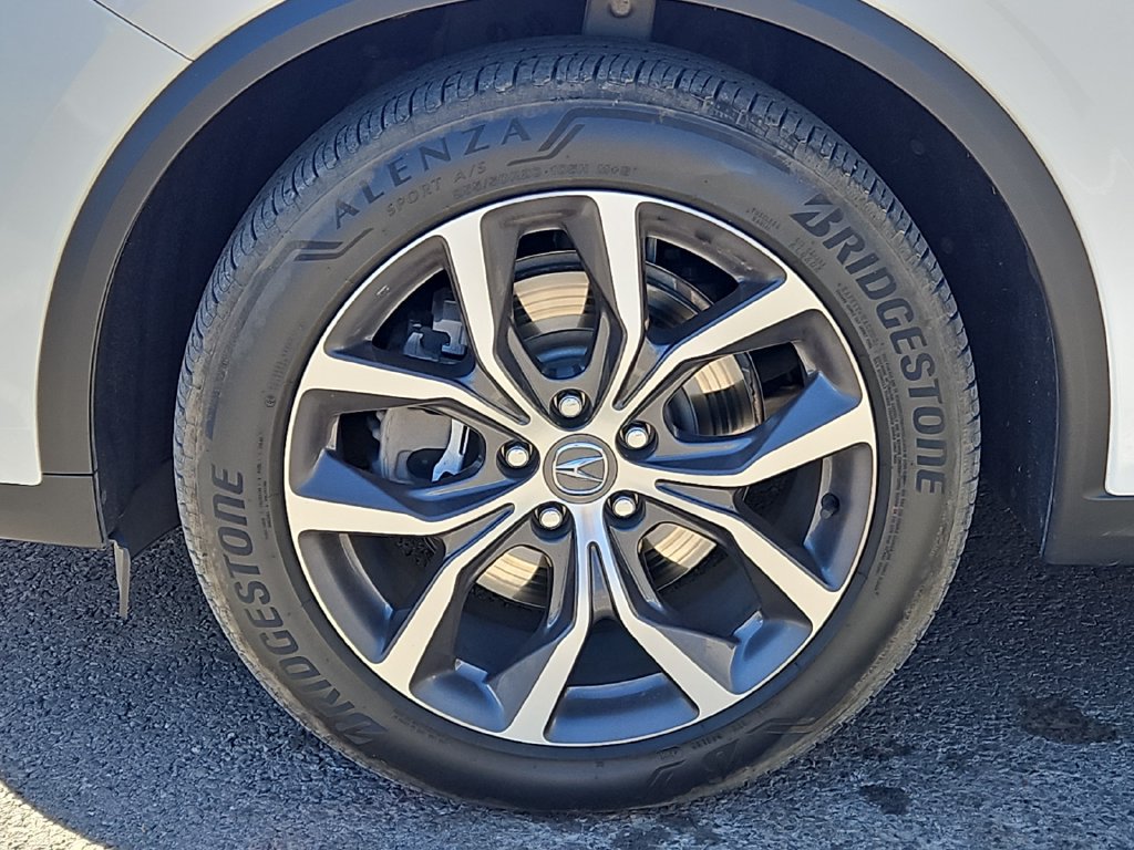 Used 2024 Acura MDX w/ Technology Package FWD image 4