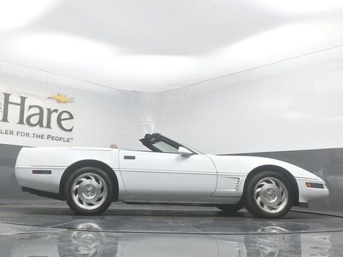 Used 1996 Chevrolet Corvette Convertible RWD image 49