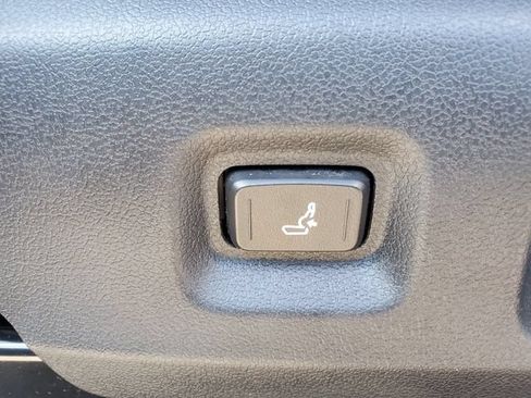 Used 2024 Toyota Tacoma SR5 RWD image 18