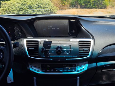 Used 2013 Honda Accord Sport image 23