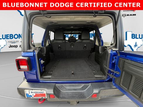 Used 2020 Jeep Wrangler Unlimited Rubicon w/ Cold Weather Group AWD/4WD image 22