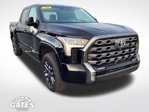 Used 2024 Toyota Tundra Platinum AWD/4WD image 1