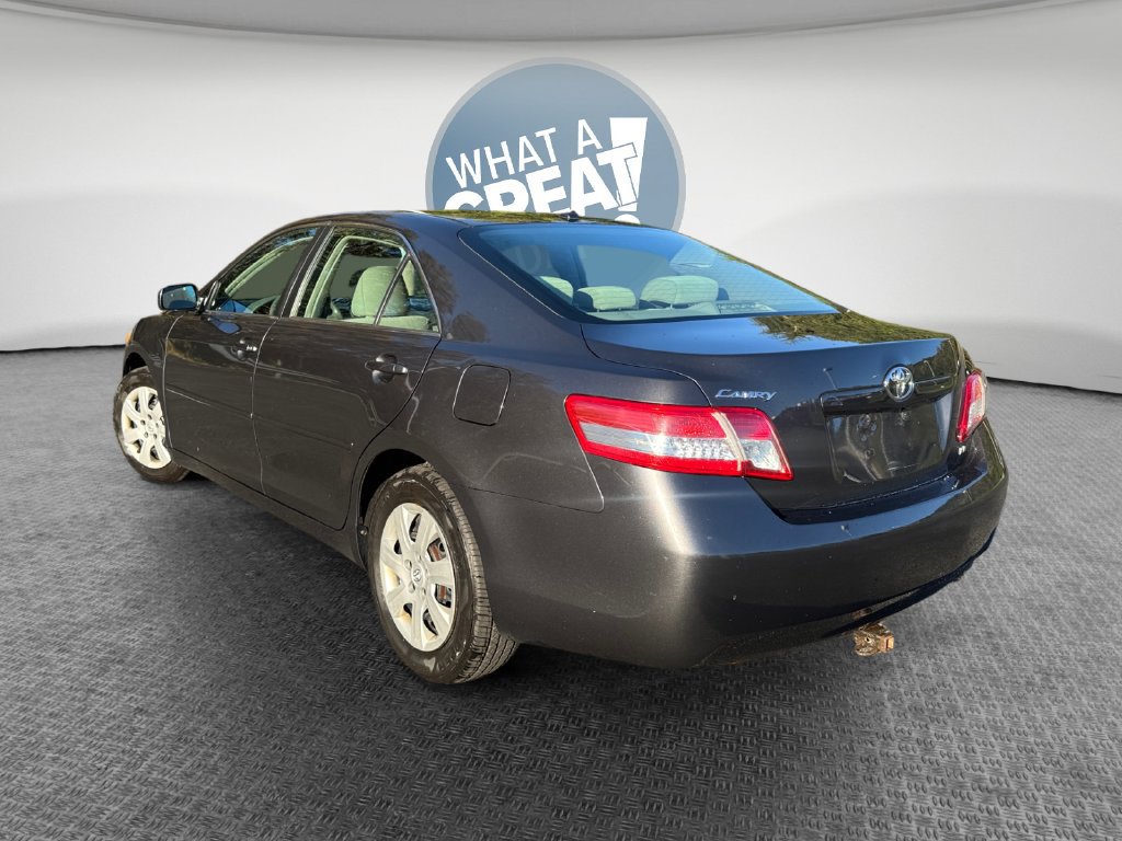 Used 2011 Toyota Camry LE FWD image 6