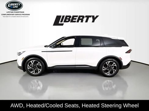 Used 2024 Lincoln Nautilus Premier w/ Equipment Group 102A image 4