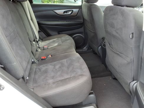 Used 2015 Nissan Rogue SV AWD/4WD image 26