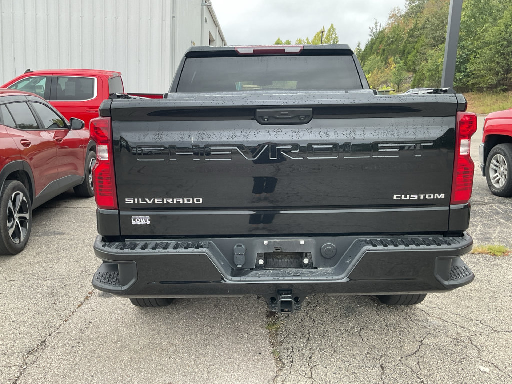 Used 2022 Chevrolet Silverado 1500 Custom AWD/4WD image 5
