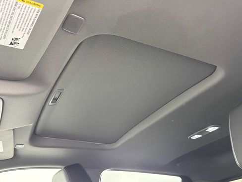 Used 2023 GMC Sierra 1500 SLT w/ SLT Premium Package image 27