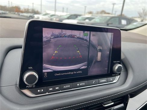 Used 2021 Nissan Rogue SV image 21